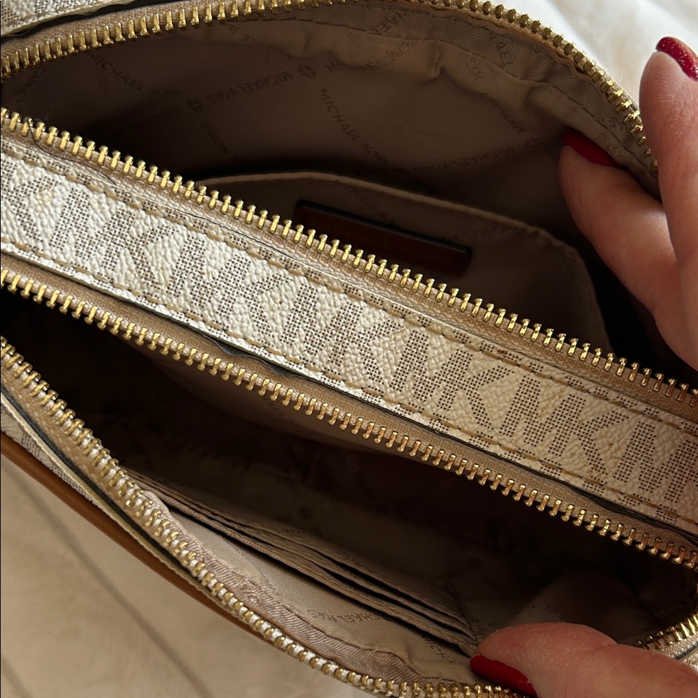 Michael Kors Monogram Cream and Tan Crossbody Bag - Picture 8 of 11